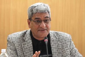 गृहमन्त्रीको चाैतर्फि राजिनामा माग : आफ्नै पार्टी भित्रबाट समेत राजिनामाको सुझाव